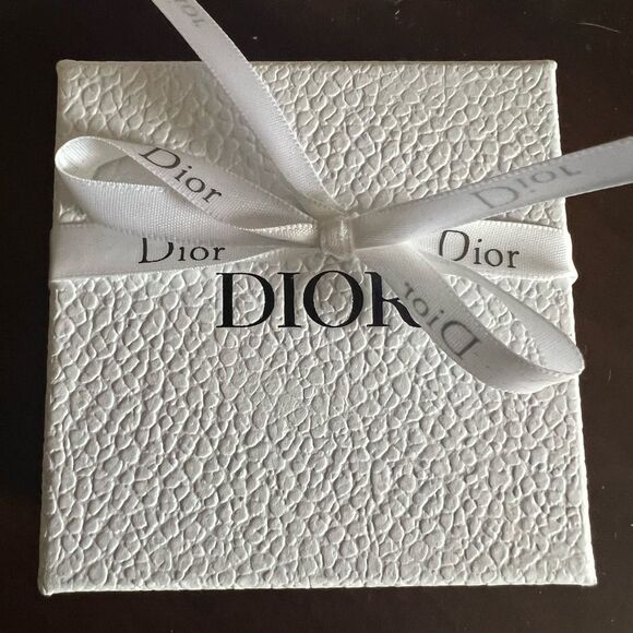 Dior Vintage Clip On Earrings - Picture 3 of 7